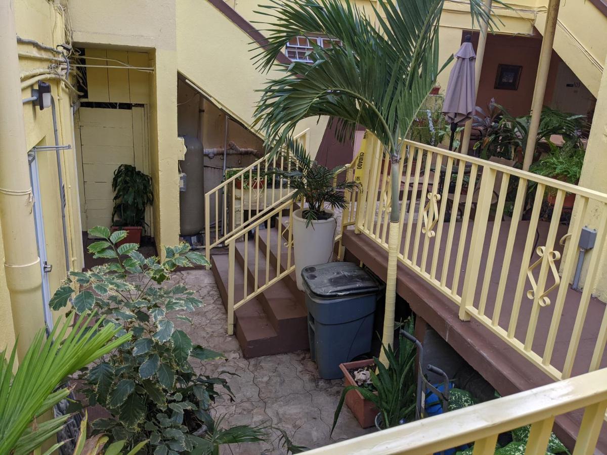 Midtown Guest House Charlotte Amalie Exterior foto