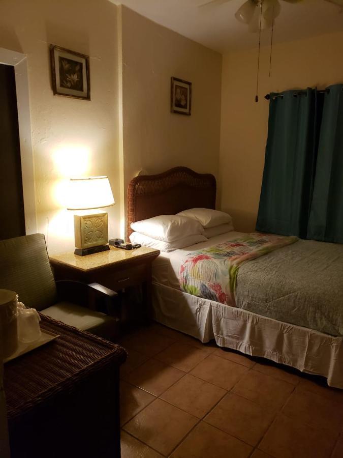 Midtown Guest House Charlotte Amalie Exterior foto
